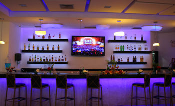 Hotel Bar